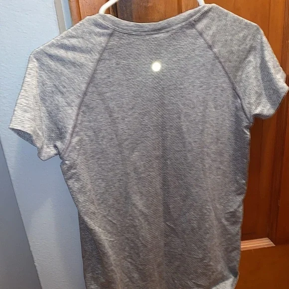 Lululemon Swiftly Tech Tee - Picture 3 of 3